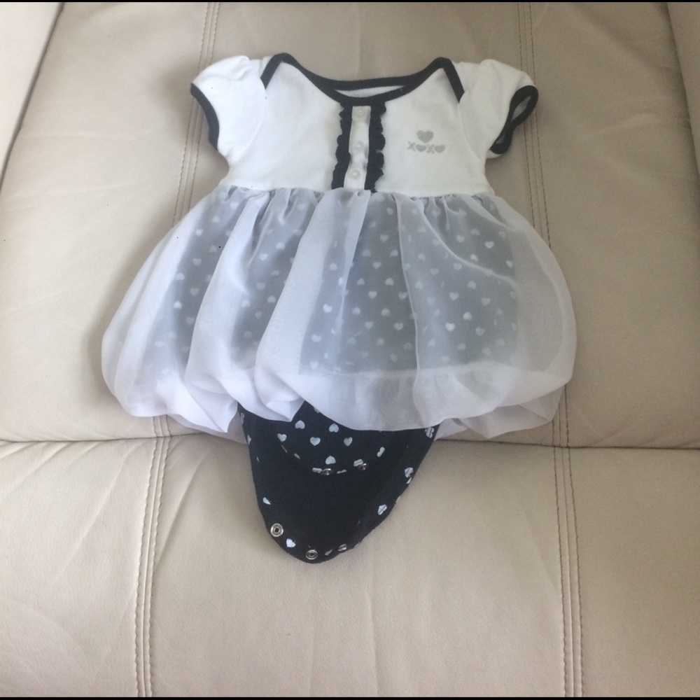 Black and white bubble onesie dress