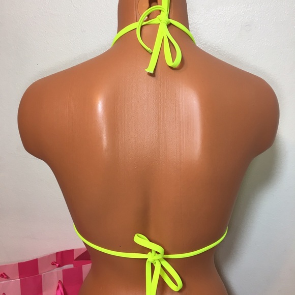 🚫SOLD🚫NEW VS TRIANGLE TOP SWIM - Picture 3 of 3