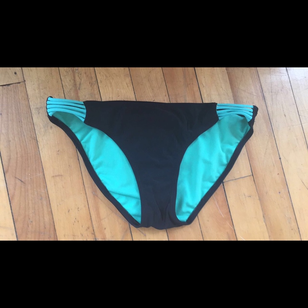 Bikini bottoms