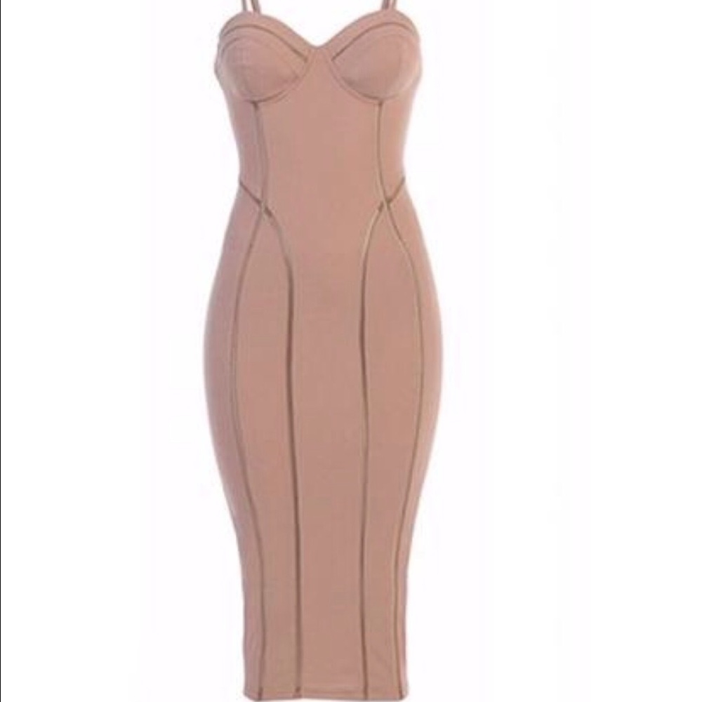 BOMBSHELL BUSTIER DRESS 💃🏻