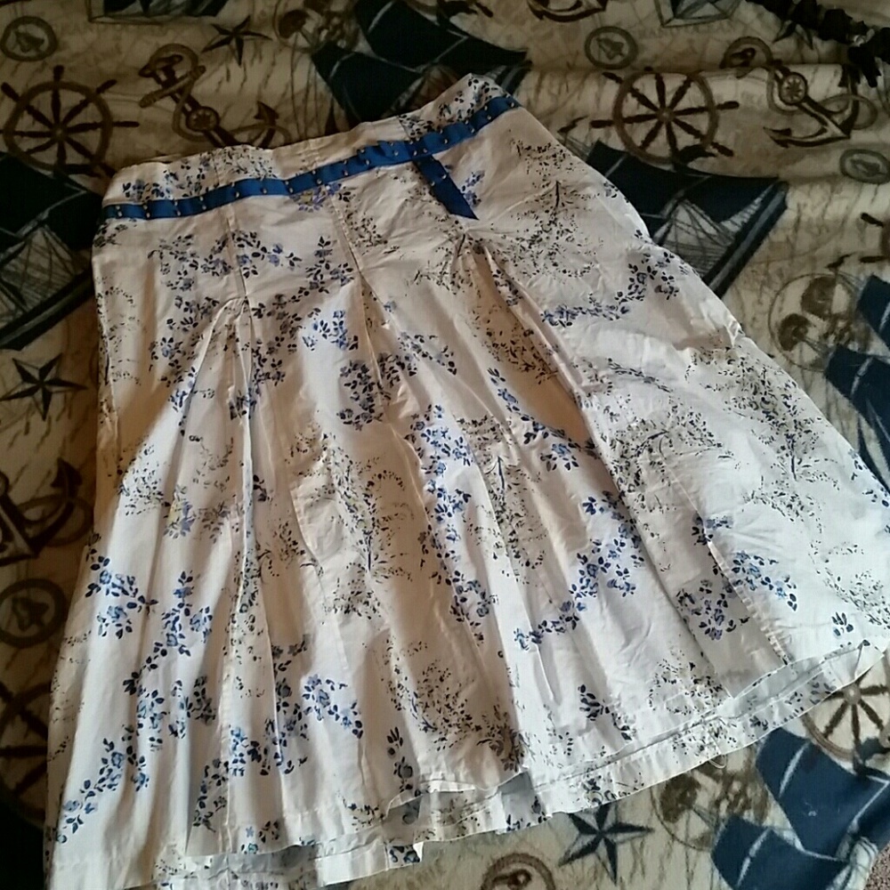 Knee Length Skirt