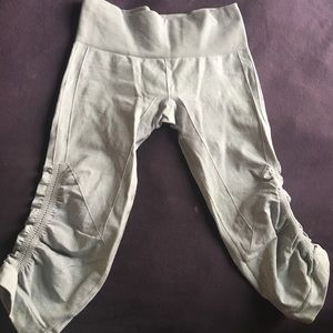 Lululemon fitted crop pant