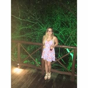 Meet your Posher, Kelly