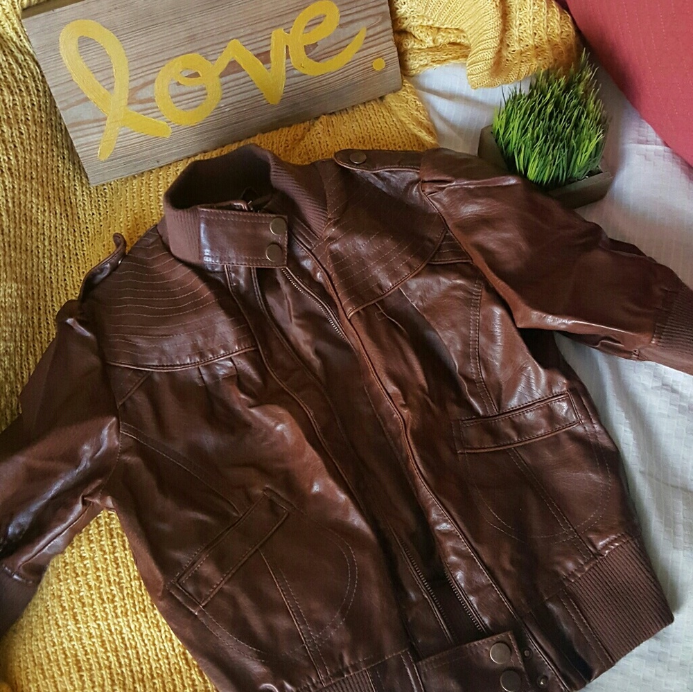 3/4 sleeve leather like brown jacket