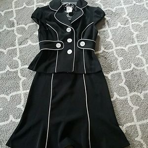 Juniors 2 piece suit