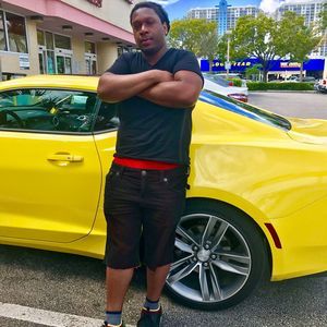 Meet your Posher, Emmanuel