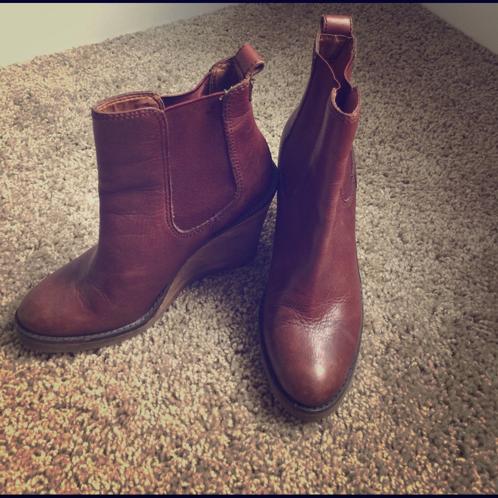 Lucky brand brown leather booties