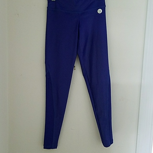 Wet look yoga leggings - Picture 2 of 3