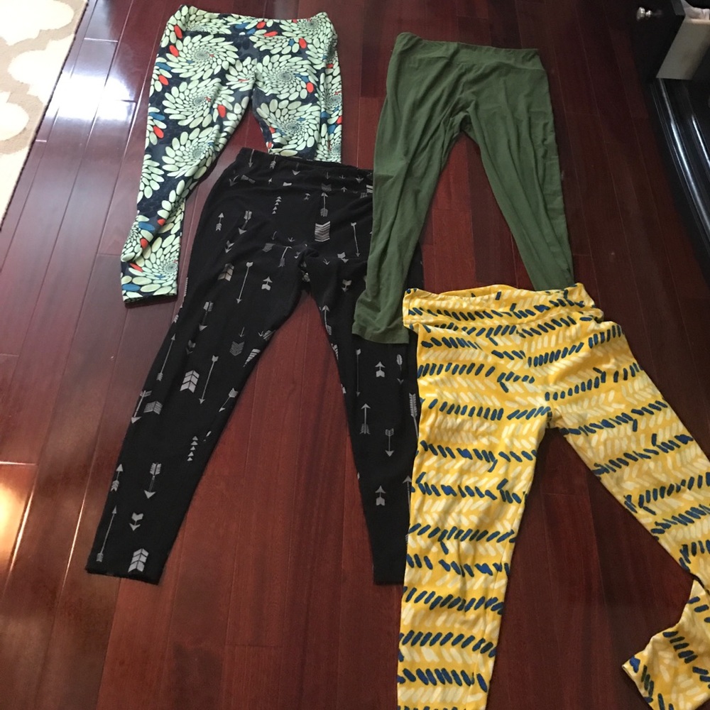 4 pairs of LuLaRoe leggings tall & curvy