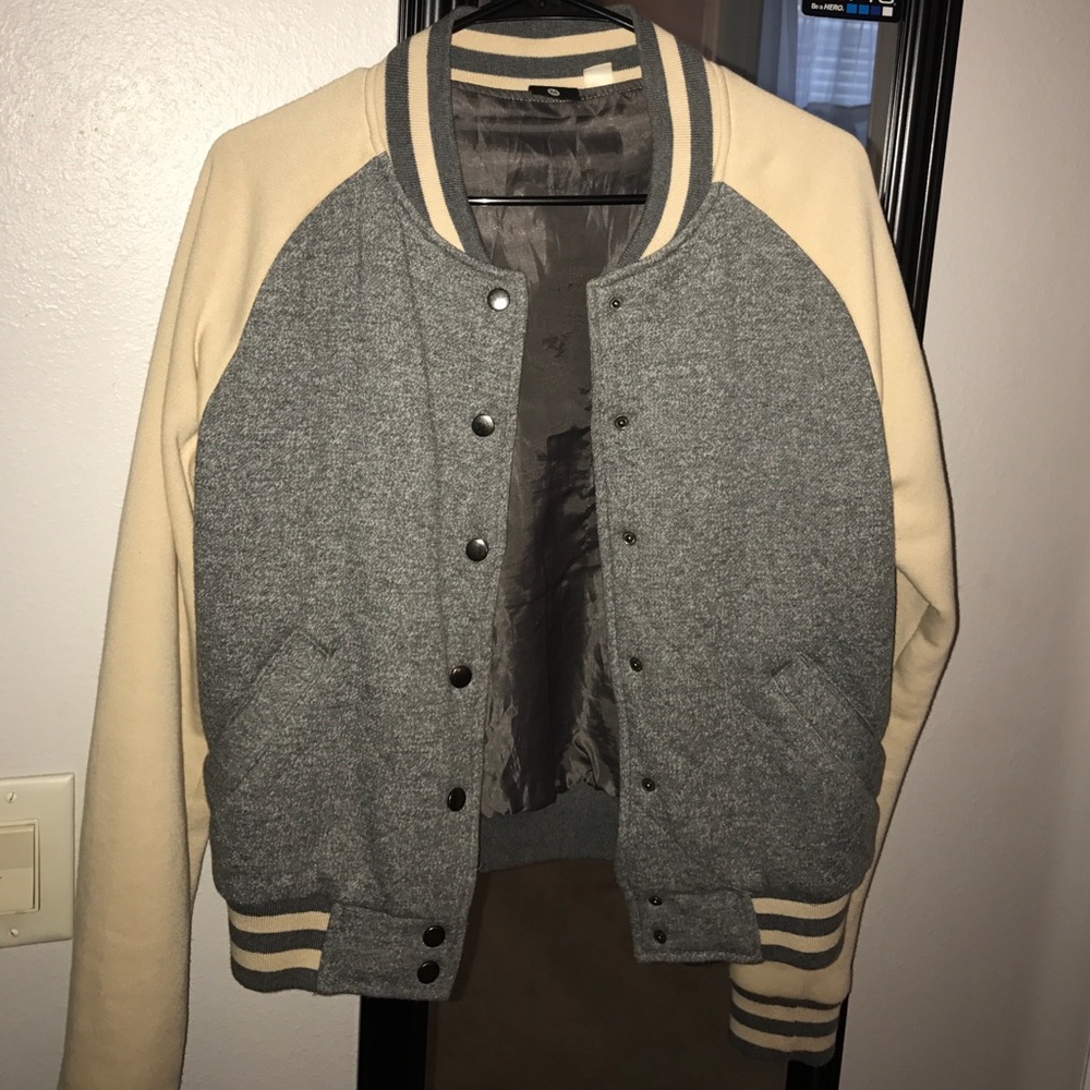 perfect condition urban outfitters varsity jacket
