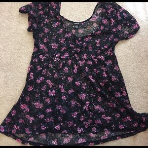 Torrid floral lace babydoll blouse