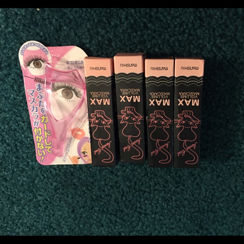 Mascara bundle and mascara shield set