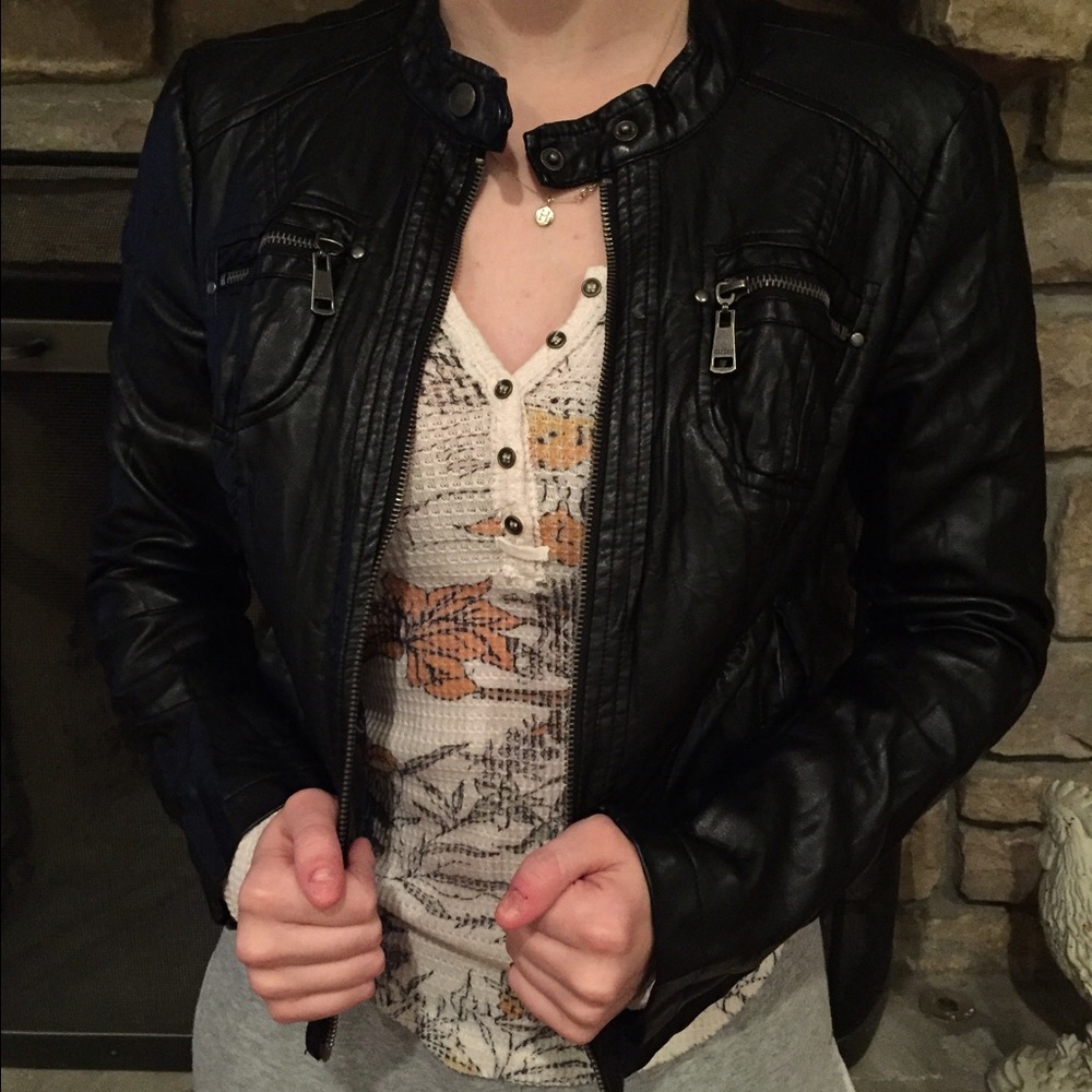 GUESS Leather Jacket - Picture 5 of 6