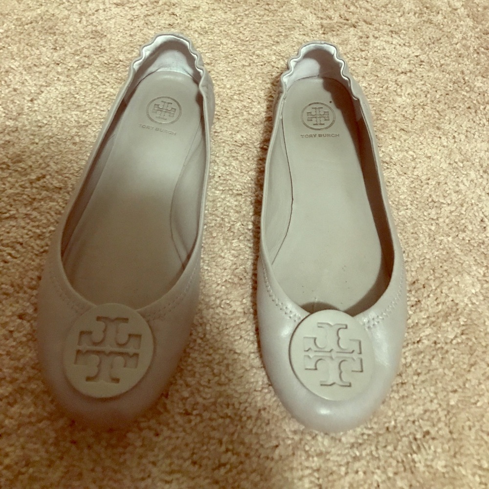 SALE!! Tory Burch flats!