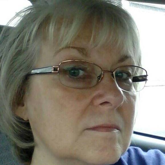 Meet your Posher, Elaine - Picture 1 of 1