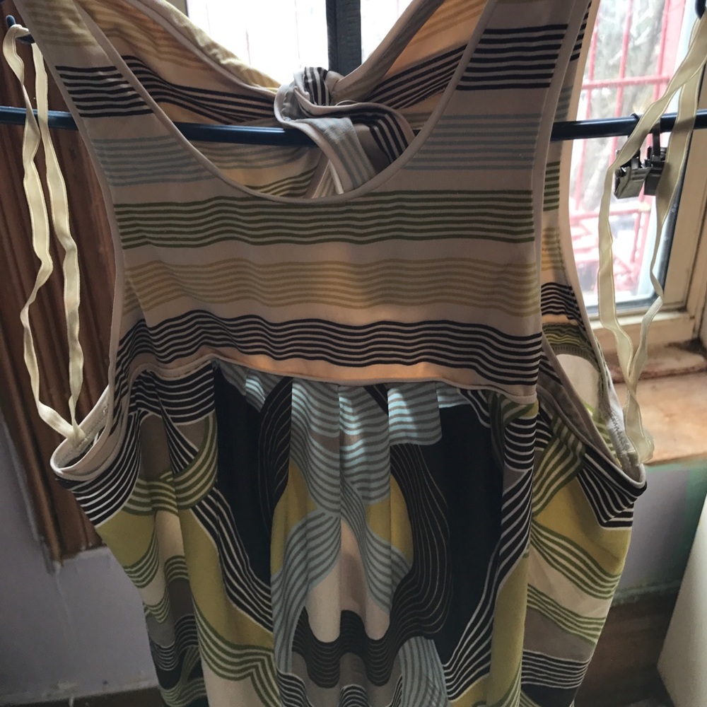 Summer pattern keyhole back dress make offer!