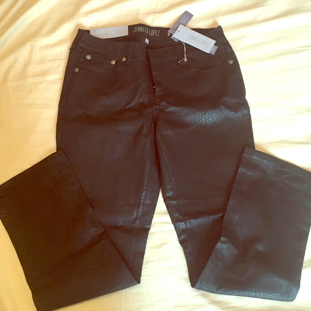 Black snake print lightweight stretch skinny pants