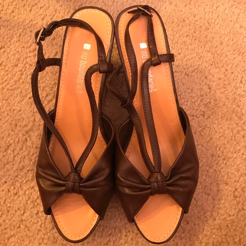 No boundaries women's wedges