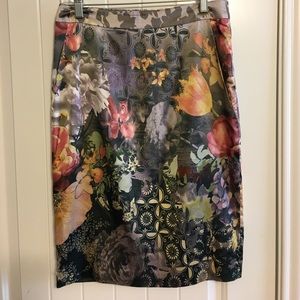 Floral print skirt