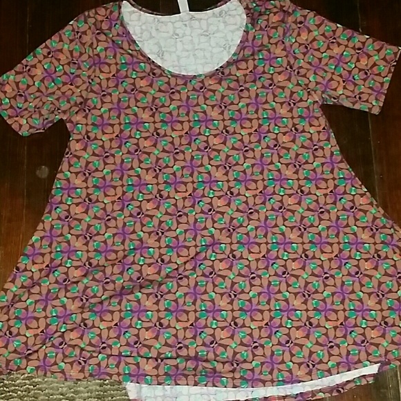 LuLaRoe Tops - 🔥price cut, tonight only! Lularoe gently loved