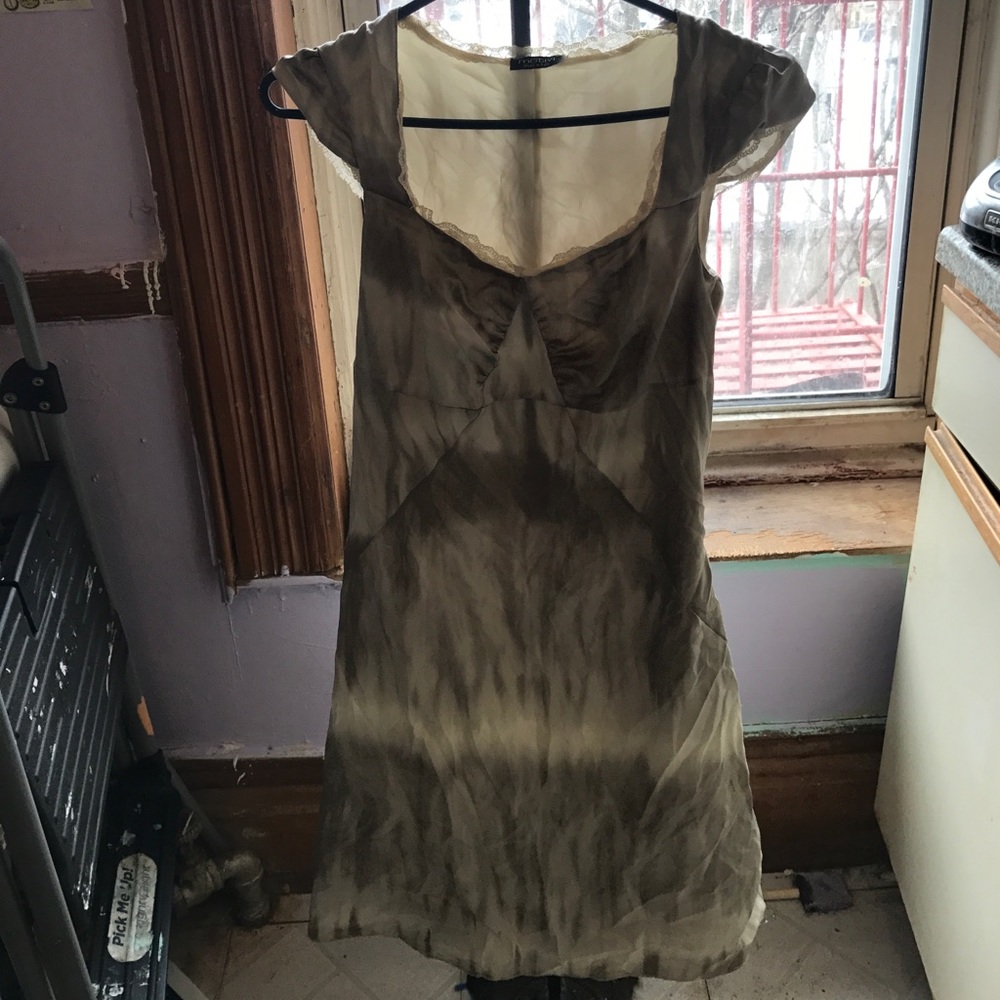 Bust highlighting lace trim spring dress