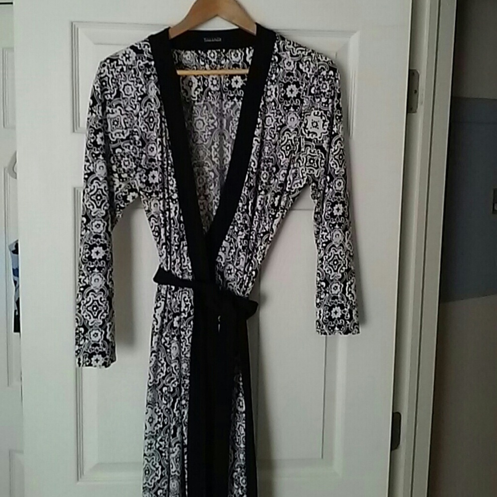 Tahari classic wrap dress