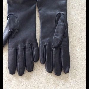 Black leather & cashmere gloves