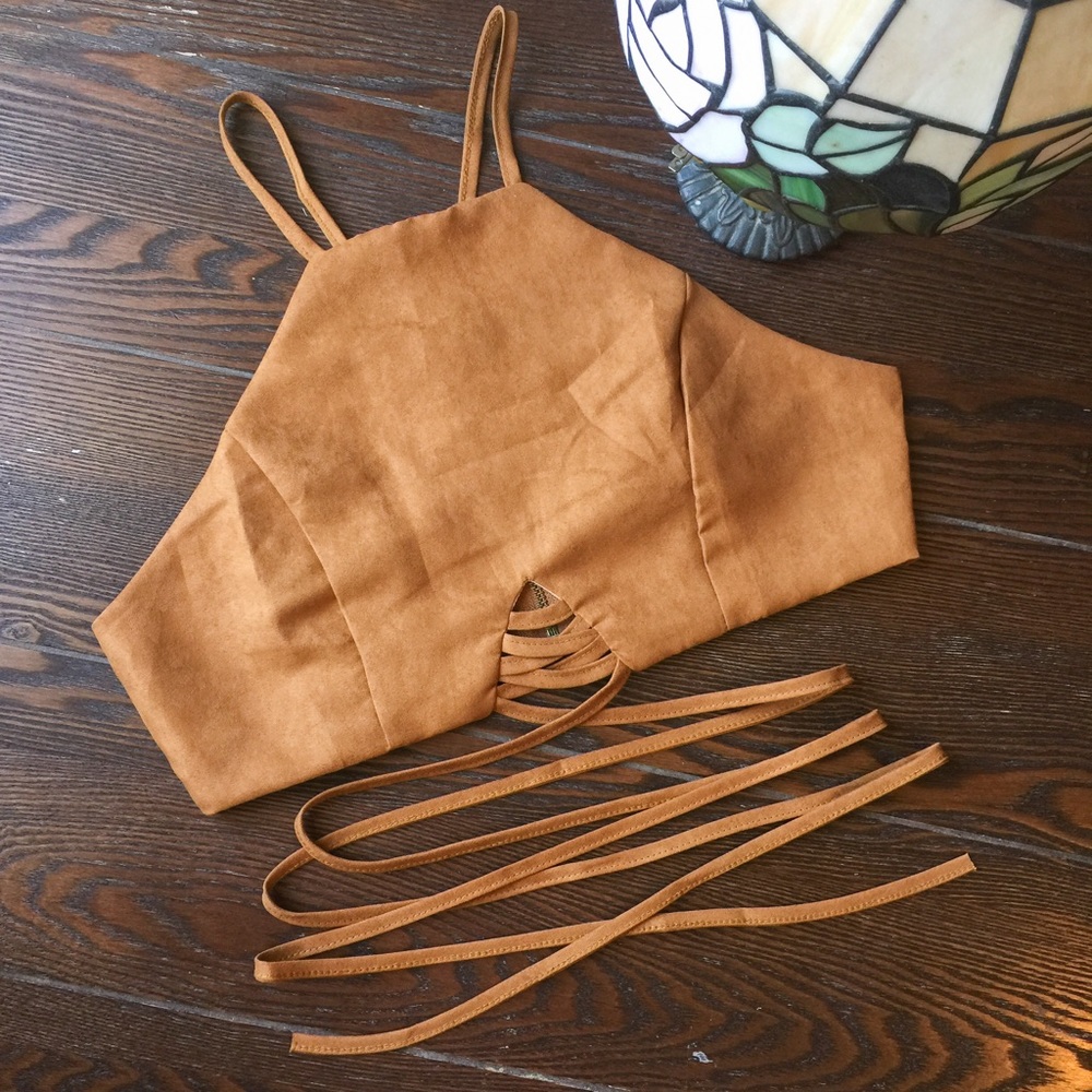 HP🎉 Flirty camel suede boho lace up tie crop top - Picture 2 of 8