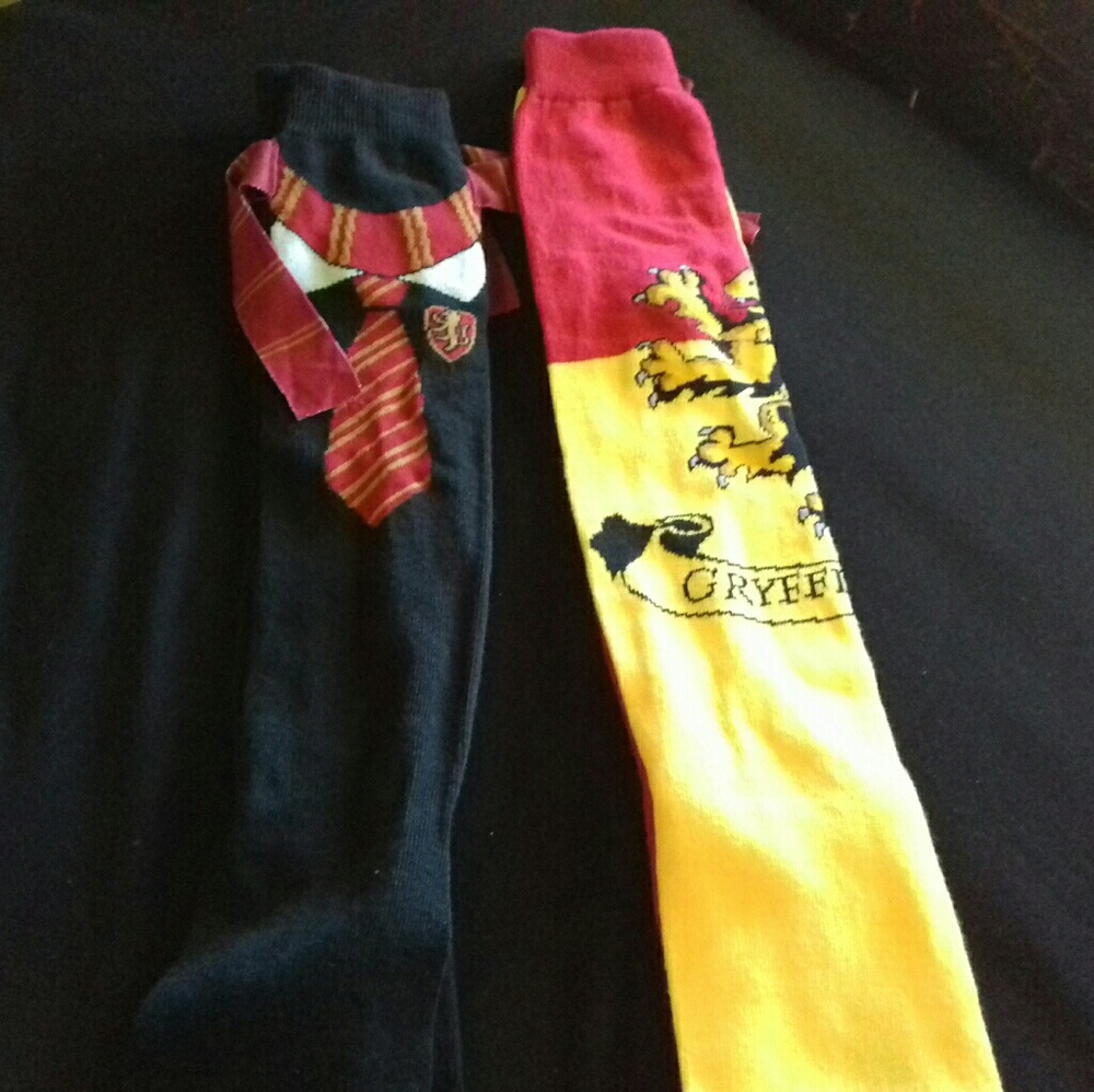 Gryffindor Knee High Socks (2 pairs)