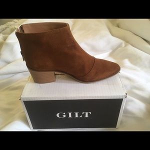 Pure Navy Camel Booties