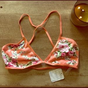 NEW with TAGS! Free People floral bralette 🌺🌸✨