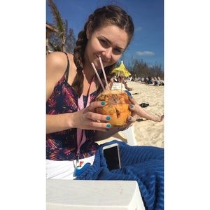 Meet your Posher, Katelynn