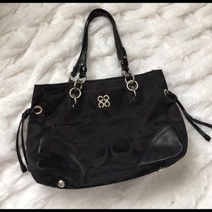 Coach Signature purse