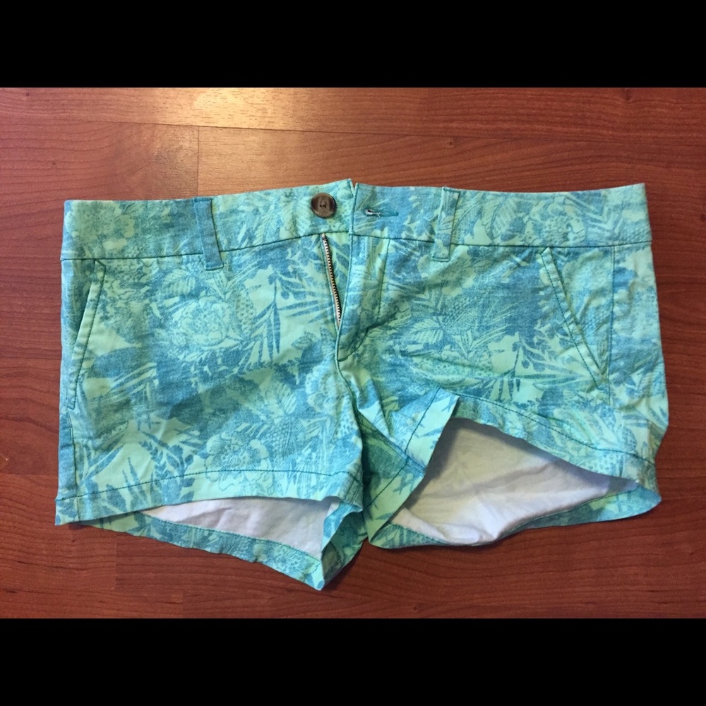 Green short shorts from American Eagle size 10