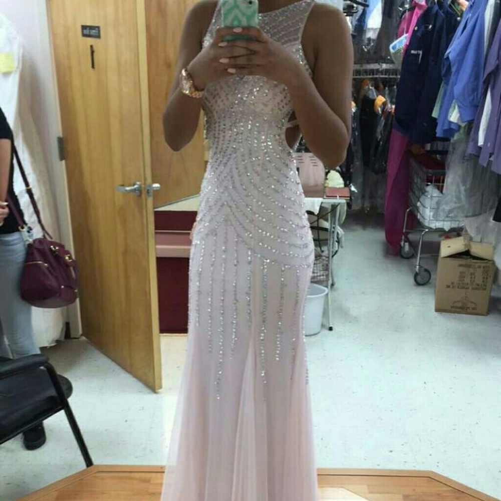 Ring / Prom Formal dress