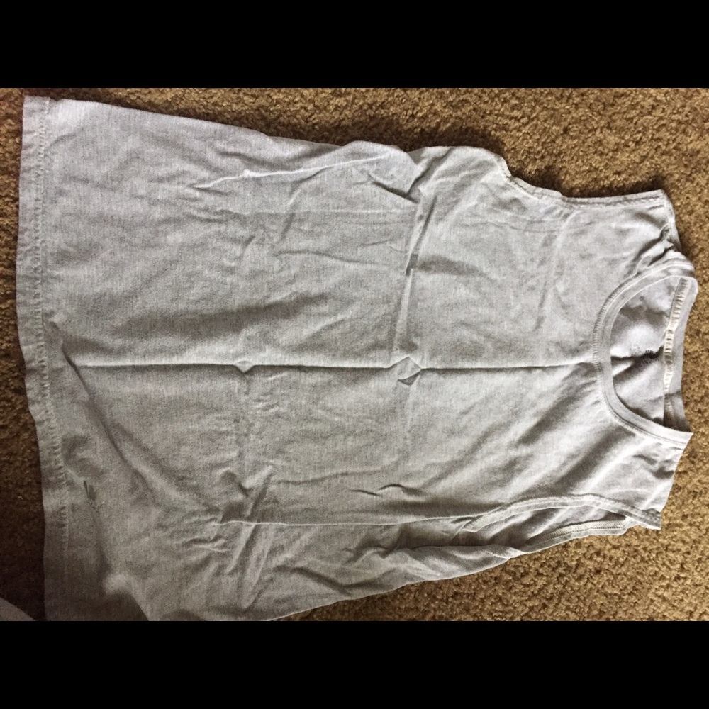 Gray tank