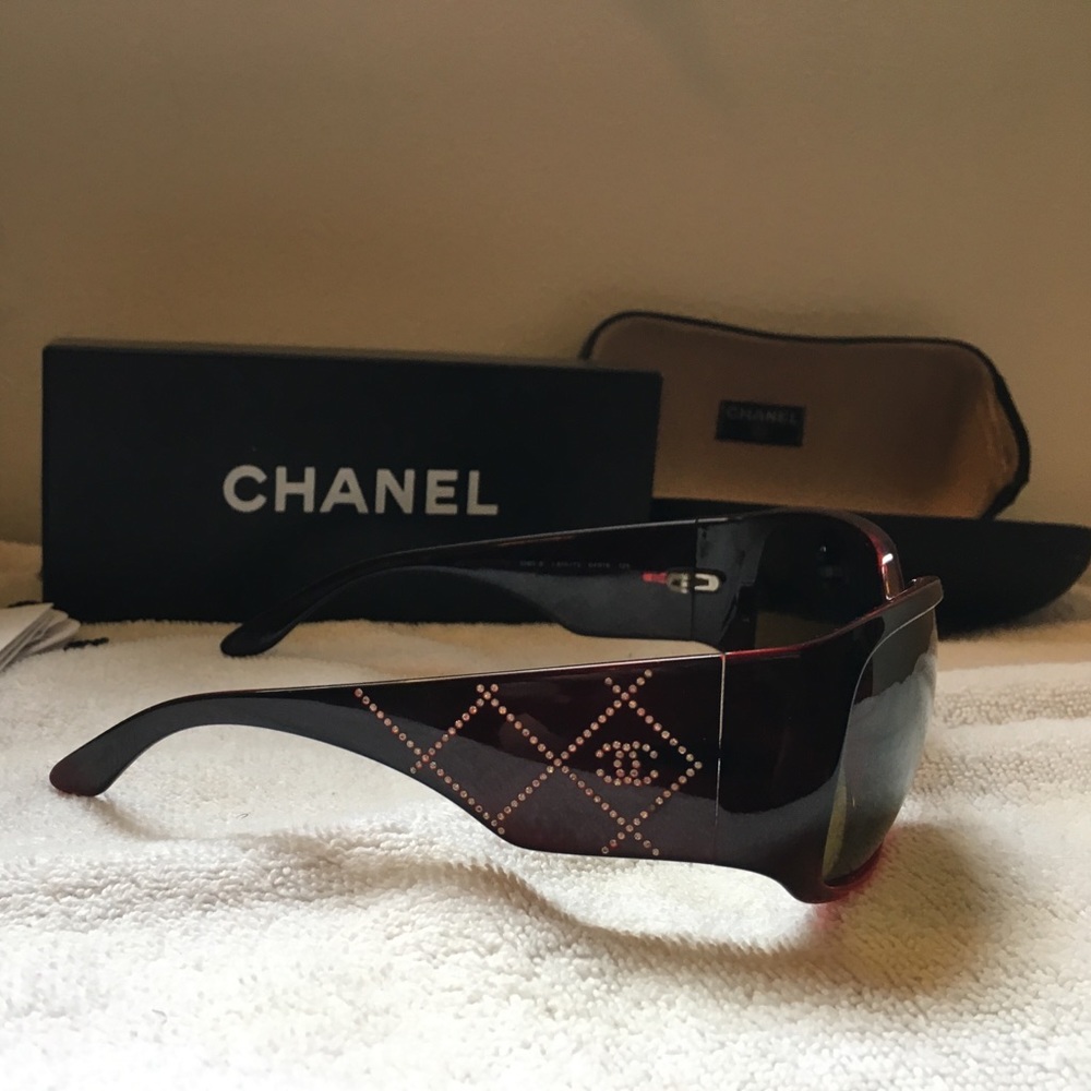 Authentic Chanel sunglasses - Picture 1 of 5