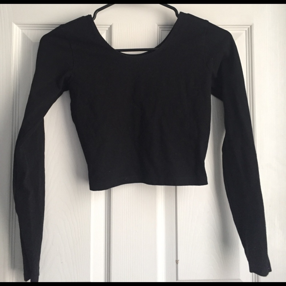 Used American Apparel Black Long Sleeve Crop Top M