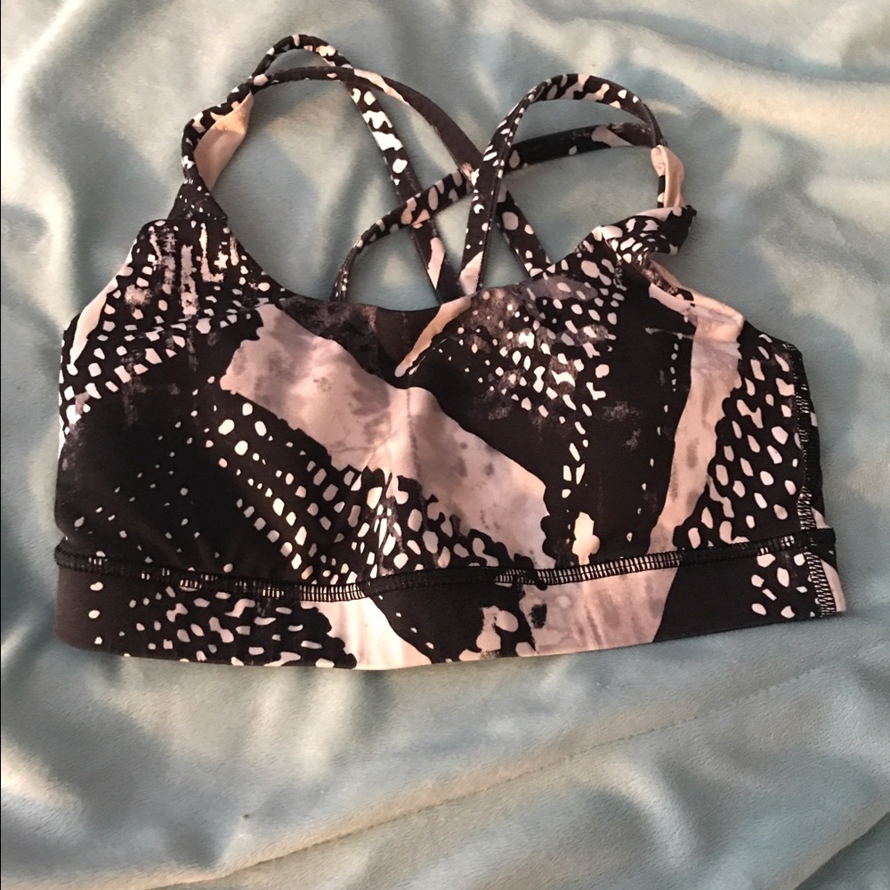 Lululemon sports bra
