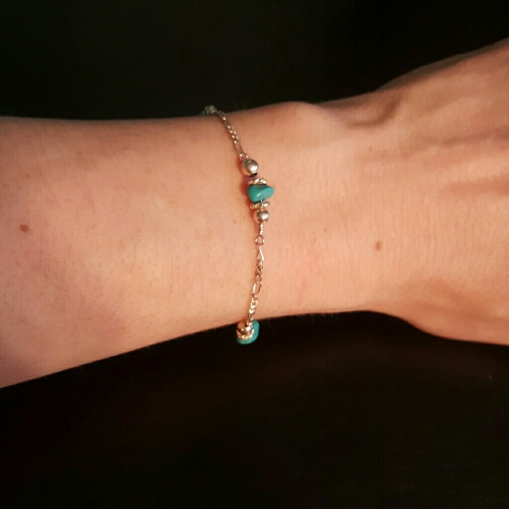 Bracelet with turquoise stones