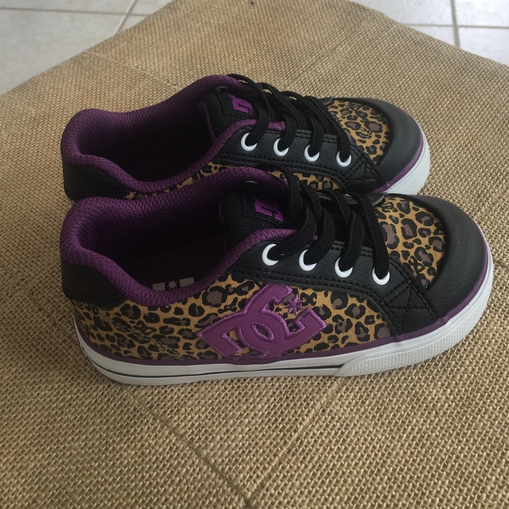 Toddler girls size 9 DC sneakers