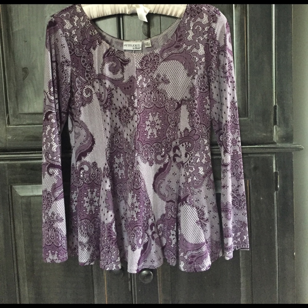 Sharp Renee Goldstein print peplum top.