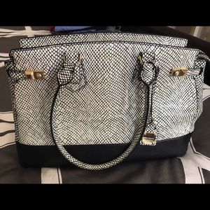 Henri Bendel from New York!