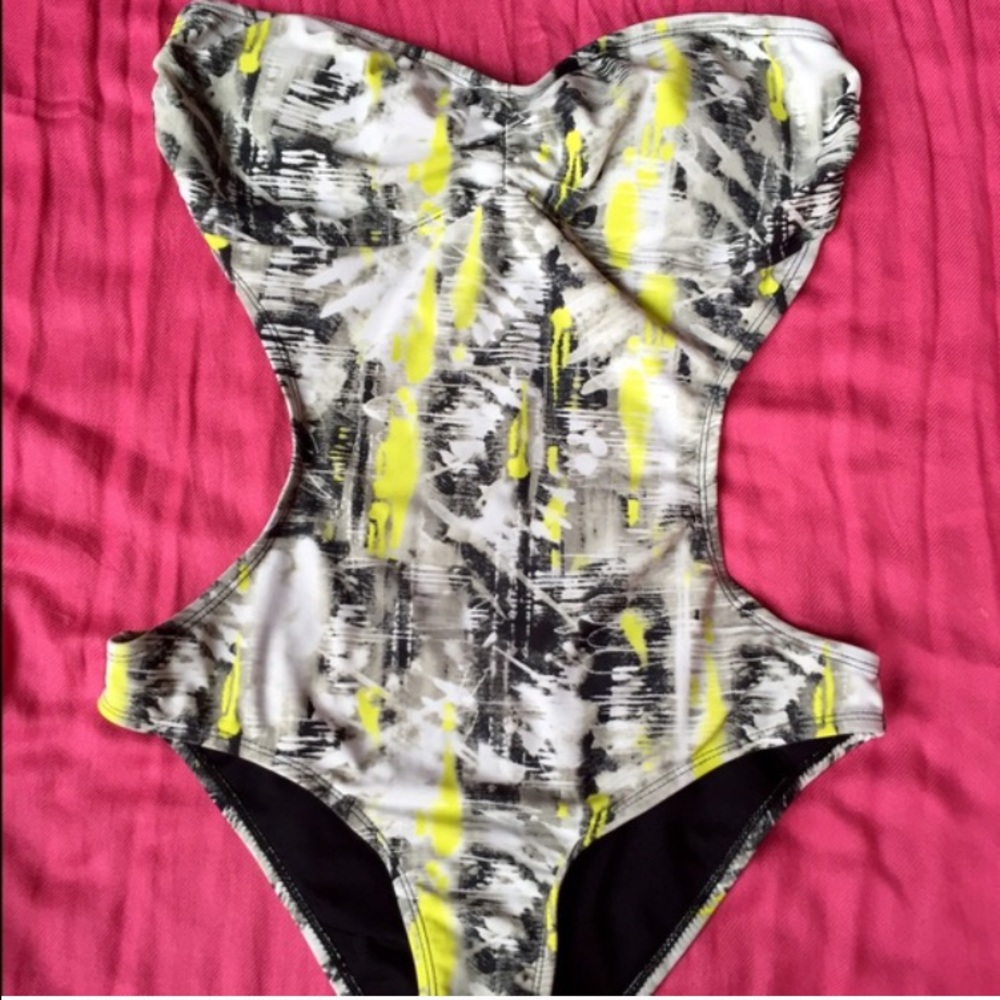 SOLD!!!!!eon monokini