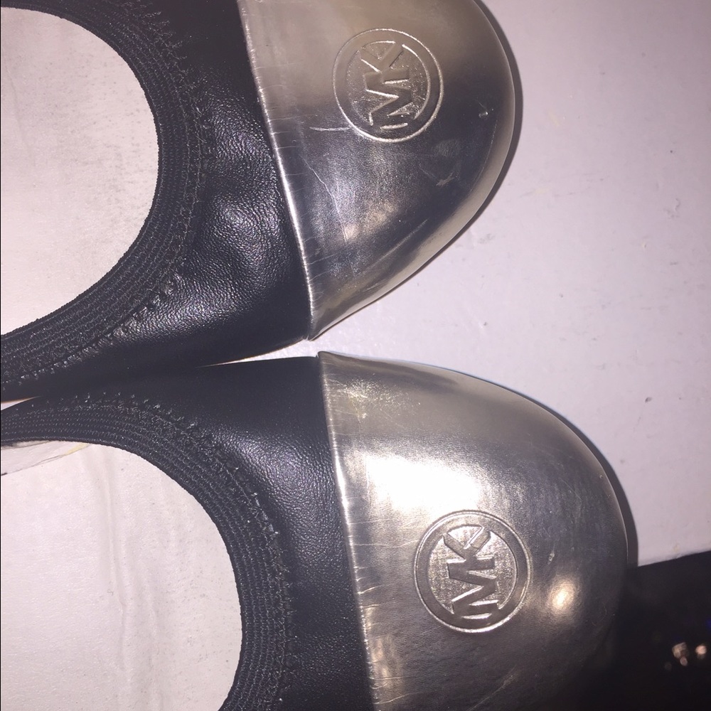 Michael Kors flat size 4 used