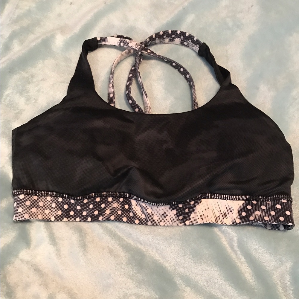 Lululemon sports bra