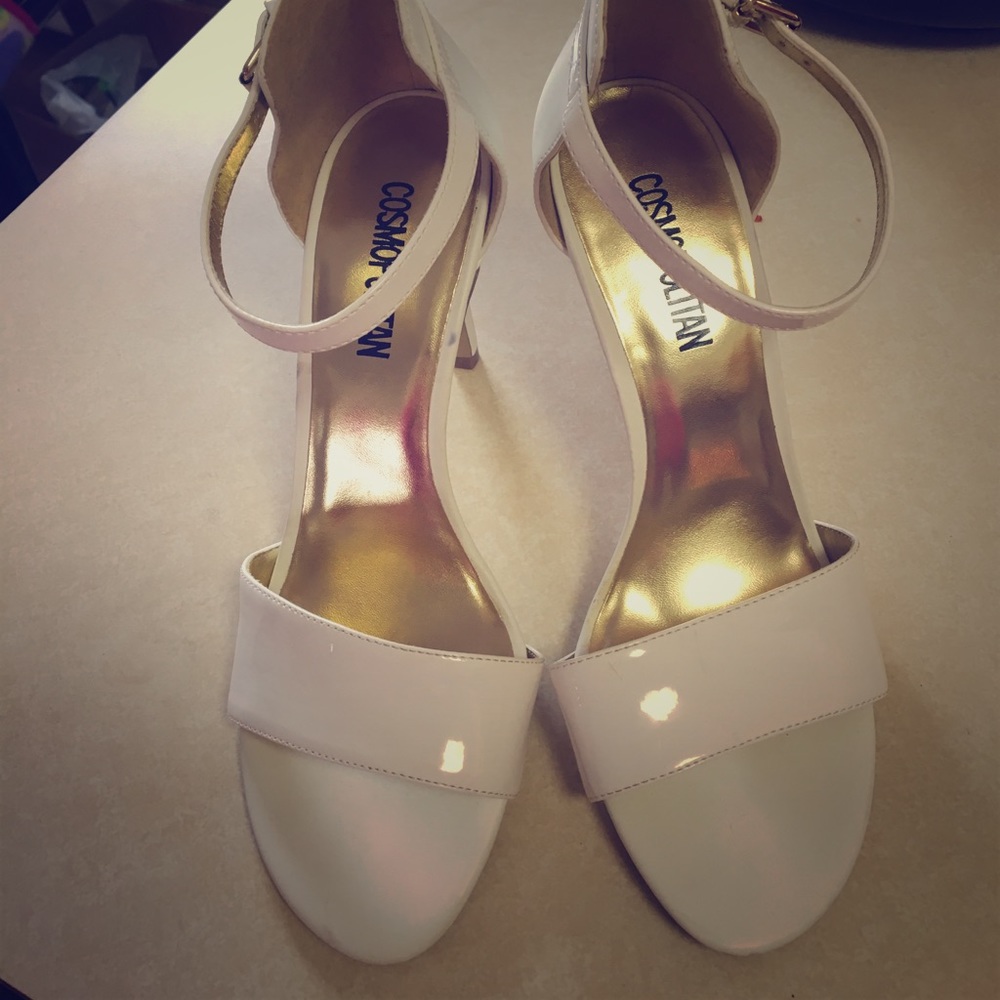 White heel