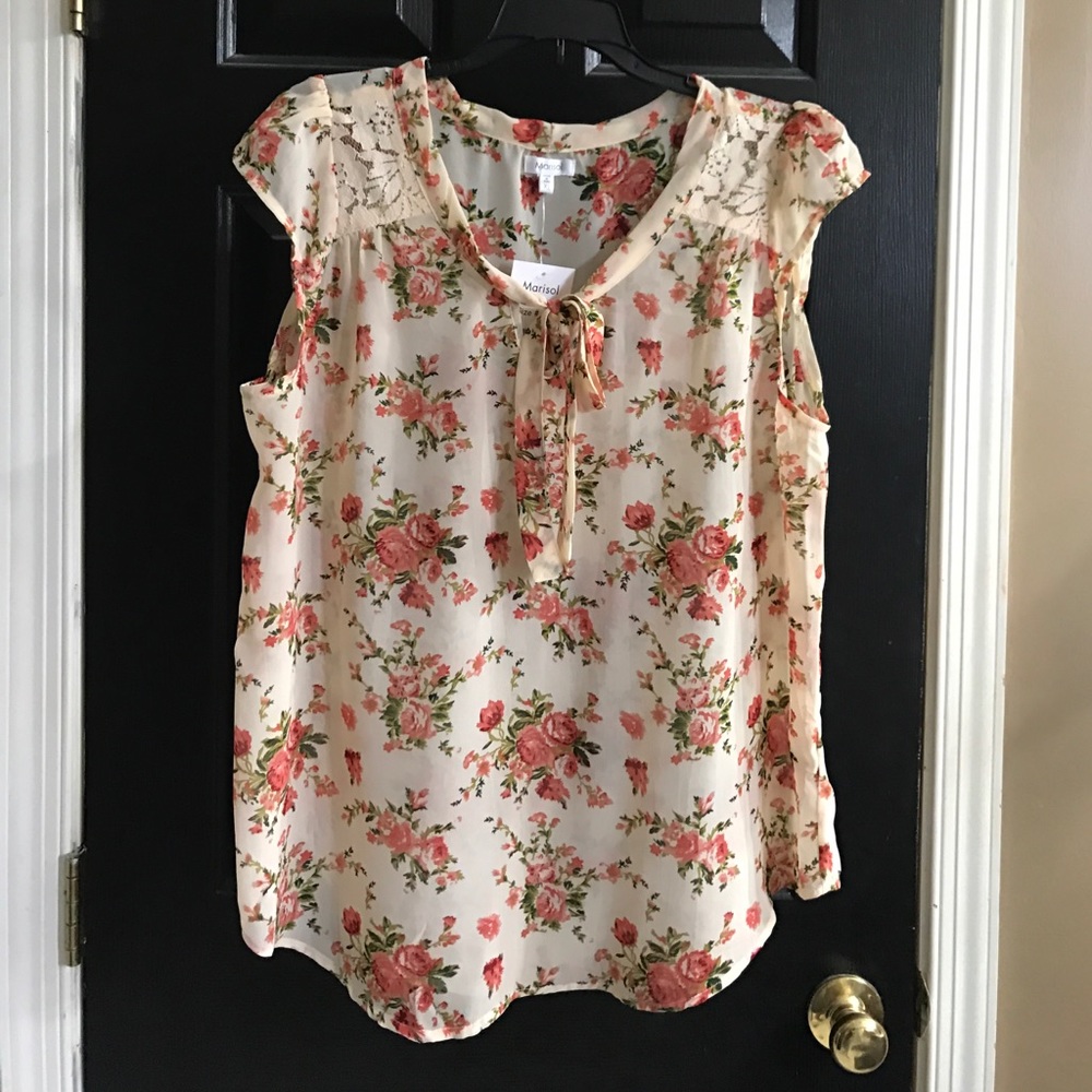 New with tags juniors XL blouse