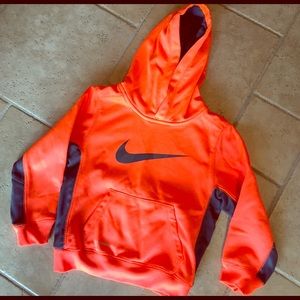 Thermal Fit Size 4 Nike Sweatshirt