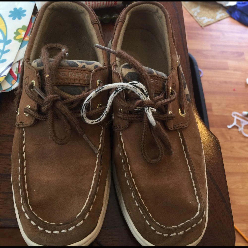 Girls sz 2.5 Sperry's